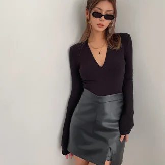 Chic Slim Fit Faux Leather Skirt
